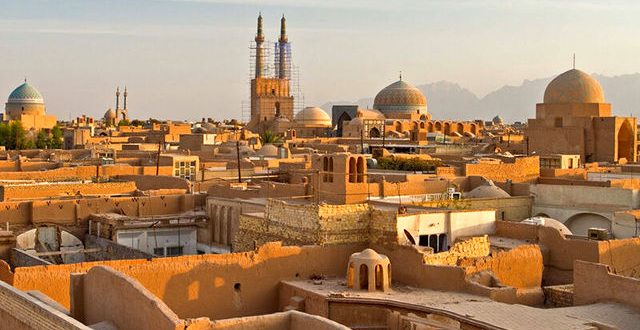 با تغییر اسامی شهر به کلان شهر مشکلی حل نمی شود/ افزایش تورم در پی تصمیمات غلط شهری